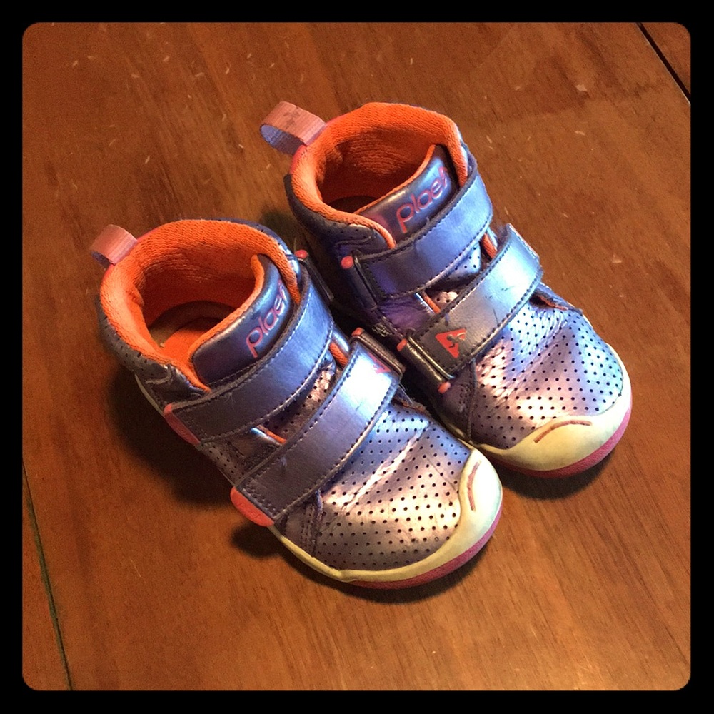 Plae Shoes + tabs